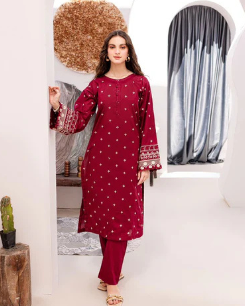 Embrace the Heat in Style – Summer Three-Piece Suits at Raes Collection